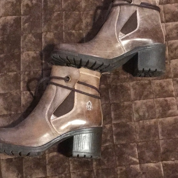 Fly London Shoes - Fly London Boots